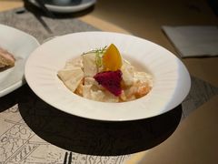 凤梨虾球-穹六人间 people 6(岳阳路店)