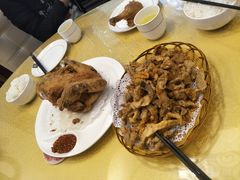 -钟记家菜(红专南路店)