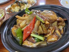 -胡子饮食店