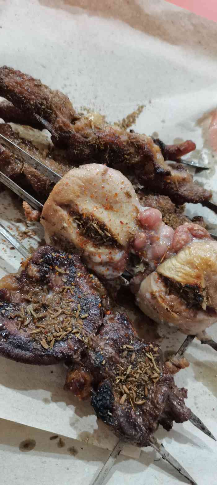 411人赞1鲍参翅肚2月4日 18:44打分06120/人肉吃着不像羊肉,完全