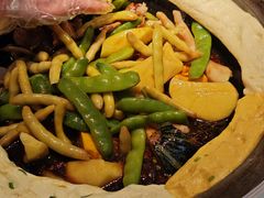 -哈尔滨烧烤·山河村铁锅炖(交大店)