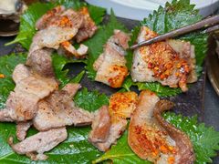 -铭牛烧肉·和牛海鲜自助(高新月牙湖店)