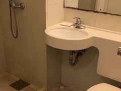 -锦江之星(广州海珠江泰路地铁站店)