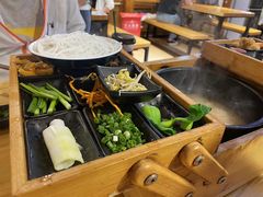 野生菌·传统过桥米线-勺子米线·云南传统小吃市集(四方街店)