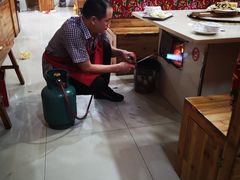 -三江鱼东北特色铁锅炖(骆驼店)