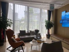 -柏乐口腔医院·舒适化无痛种植牙中心(东盟商务区院)