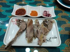 -三江源美食城