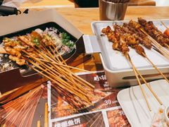 泼辣猪小串-木屋烧烤(创业店)