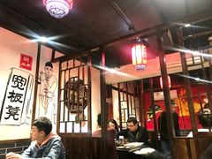 大堂-宽板凳老灶火锅(簋街店)