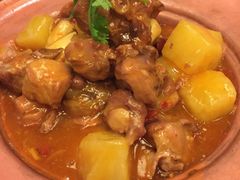 -云海肴·汽锅鸡·云南菜(天山百盛优客店)