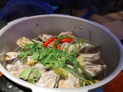 高压锅生蚝中一打-千岛蚝高压锅生蚝·人参火锅(白云万达店)