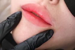 -轻妆Feel·半永久纹眉眼线