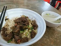 -阿阳牛腩腌面店