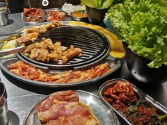 -猪掌柜韩国烤肉(六折店)