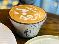 拿铁（大）-Brut Eatery Wine Bar & Restaurant (建国东路店)