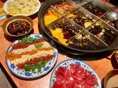 -周小明火锅(黑金冠社区店)