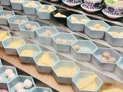 -新艺自助美食城(中山路店)