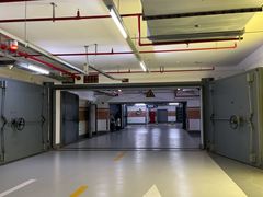 -国华国际广场-地下停车场