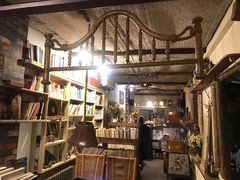 -斯多格书乡(北京大学畅春园店)