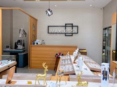 -无界眼镜MaxLess(滨江星光大道店)