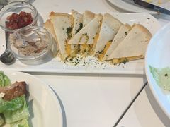 墨西哥起司薄饼-Dazzling Cafe 蜜糖吐司专卖店