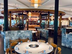 -茅草房·河畔园林火锅