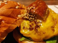 -HIGH FIVE哈福手工汉堡(桂林路店)