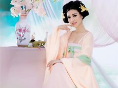-九月鹰飞汉服摄影工作室