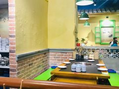 大堂-两三事小郡肝串串香火锅(桂庙店)