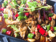 招牌香辣蛙-炭亲炭火干锅(红谷滩莱蒙店)