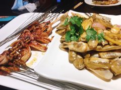 -三个大叔烤羊肉串·炭炉砂锅菜(西三旗店)