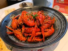 -肥肥虾庄·金牌油焖大虾(汉街SKP店)