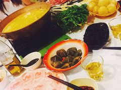 -鲜入围煮花胶鸡海鲜火锅