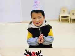 -好奇星国际托育(金地自在城校区)
