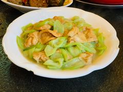 面筋溜丝瓜-湘肠香火锅店(团结湖店)