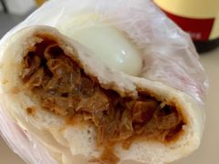 本帮豆腐皮包子-春风松月楼(七宝万科店)