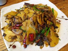 腌菜炒土豆片-云之南(八里庄店)