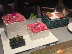 -左庭右院鲜牛肉火锅黑金店(陆家嘴中心店)