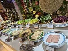 -腾阁自助餐厅(朝林广场店)