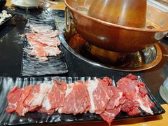 -果松木炭酸菜铜火锅·外婆参鸡汤