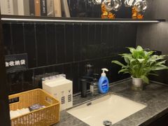 -朵兰达V酒店(长沙砂子塘地铁站店)