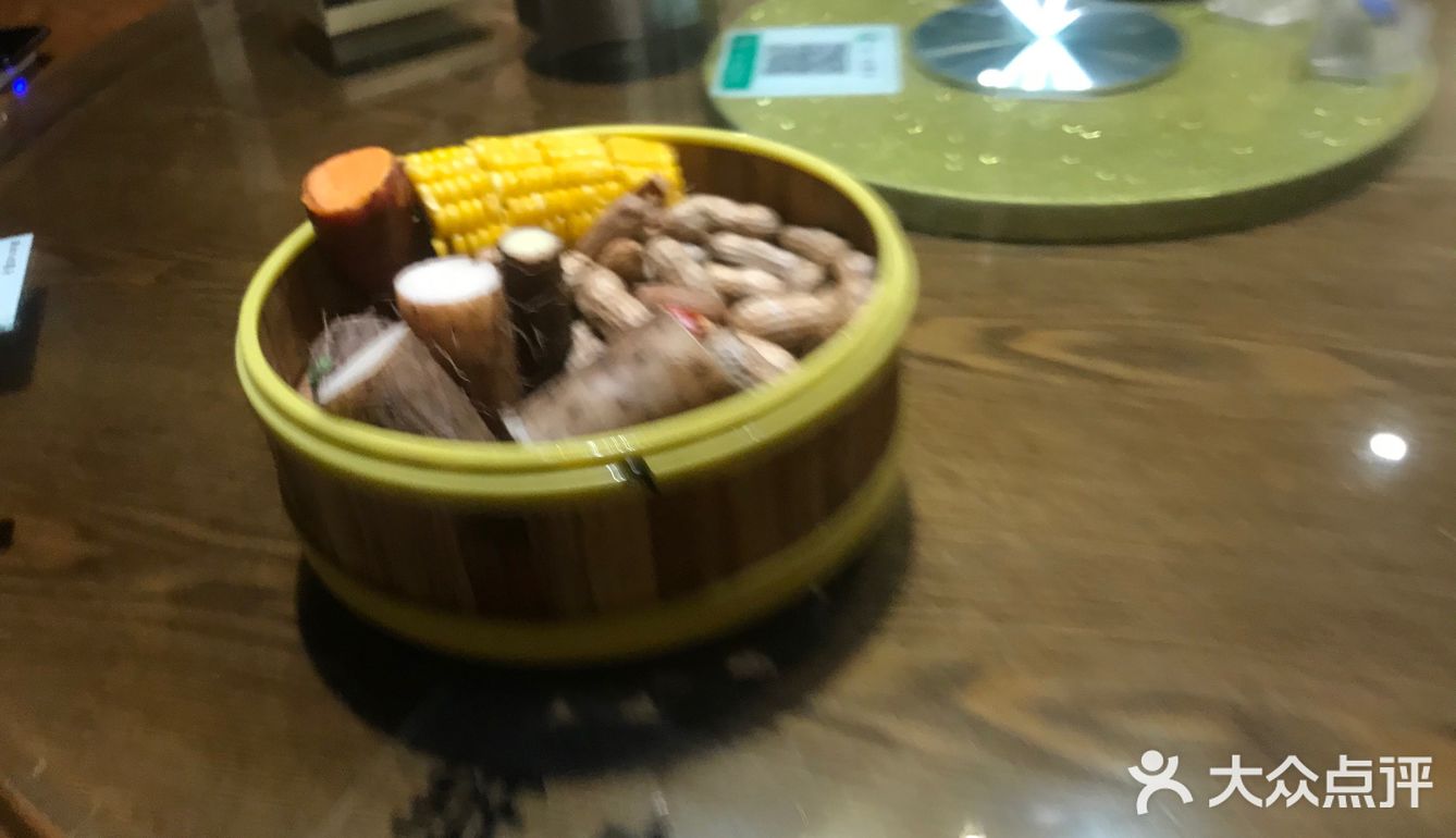 探秘味鲜价格美丽性价比极高的小县餐厅
