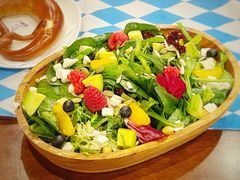 -Brotzeit博璨德国啤酒餐厅(亮马桥官舍店)