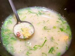 -海大大蒸汽海鲜餐厅·粤菜·特色小炒(欢乐颂店)