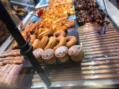 -巴黎贝甜(大宁国际商业广场店)