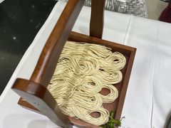 -红鼎豆捞·非遗鲍皇汤火锅(宝丰路店)