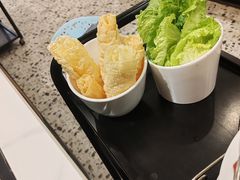 现炸腐皮卷-八合里潮汕鲜牛肉火锅(上海汇智广场店)