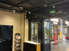 -川骄海鲜自助(王府井奥莱UP TOWN店原世界之花店)