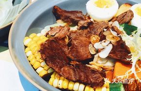 Beef Shank and Mini Potatoes Light Meal