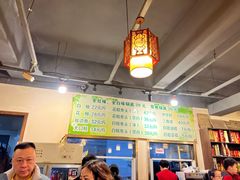 -肖肖酸萝卜鱼火锅(总店)